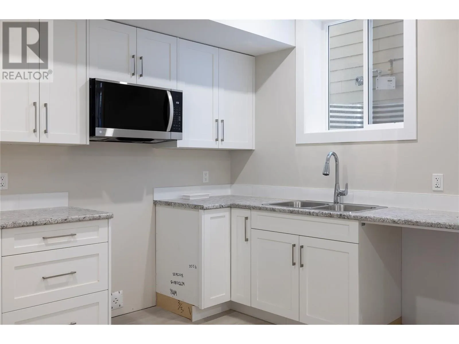 806 Cliff Avenue Unit# 109