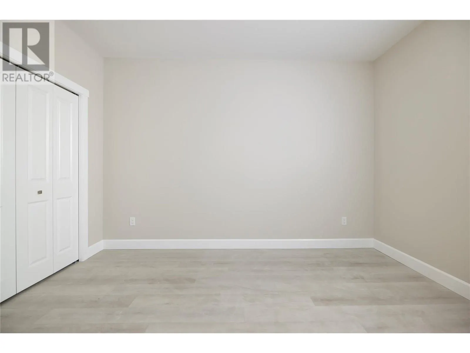806 Cliff Avenue Unit# 109