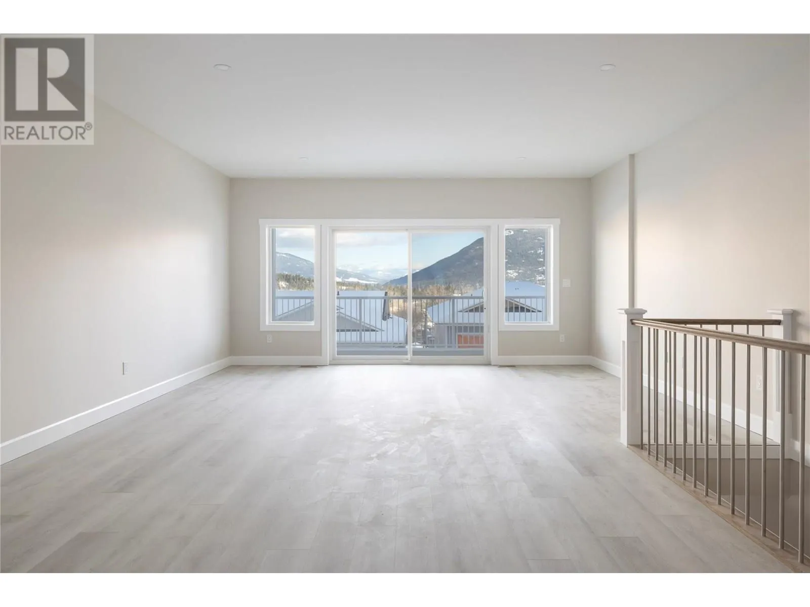 806 Cliff Avenue Unit# 109