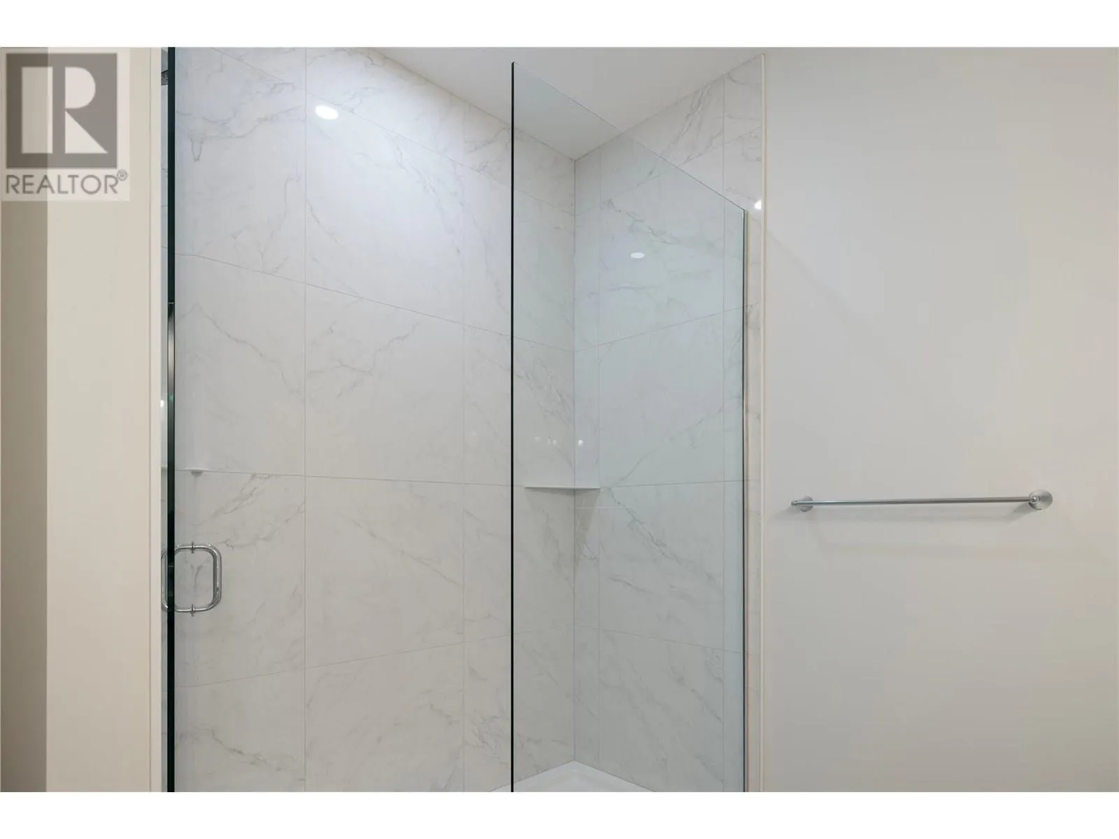 806 Cliff Avenue Unit# 109