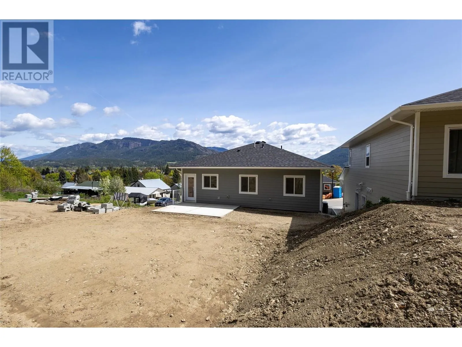 806 Cliff Avenue Unit# 109