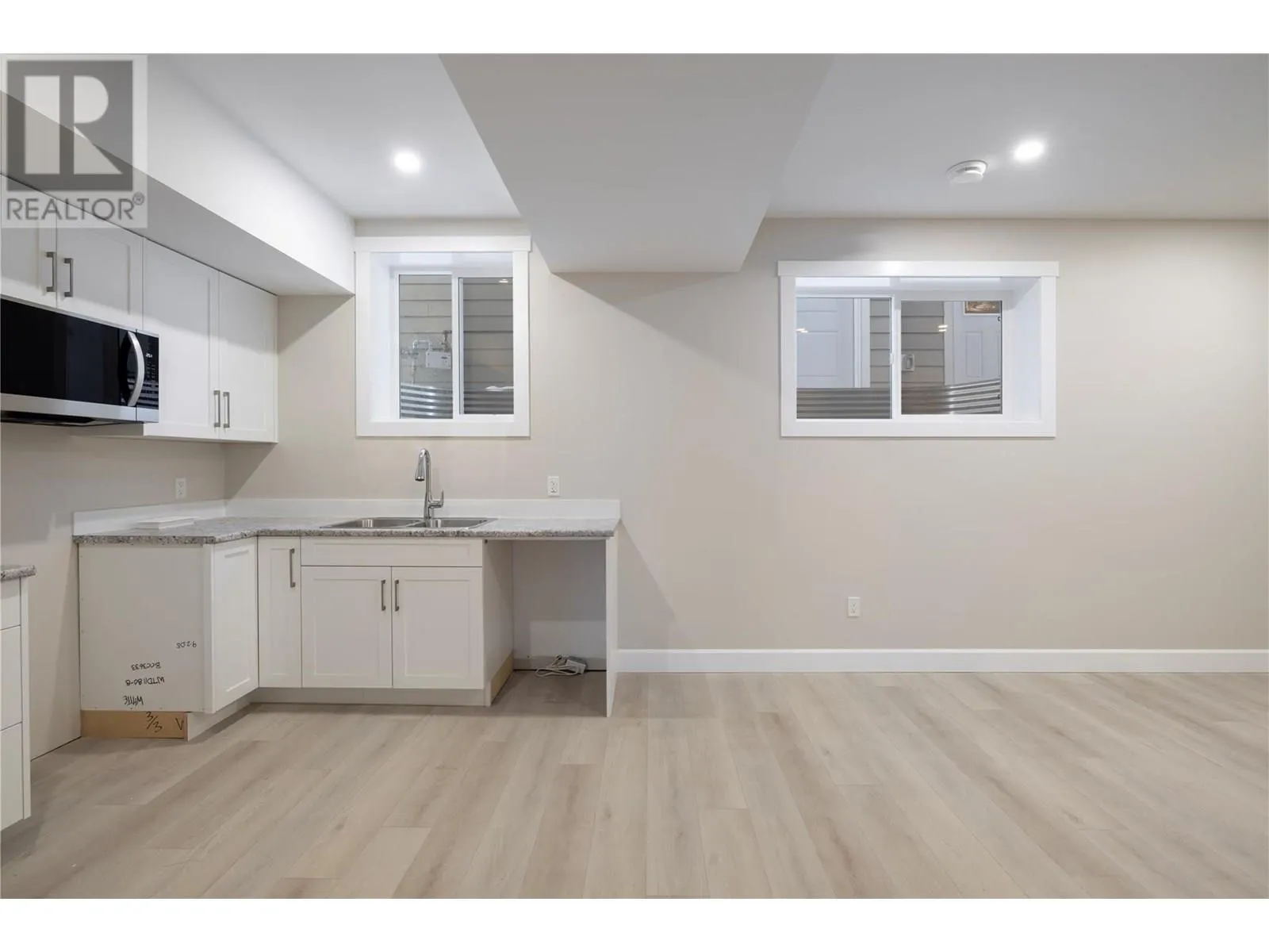 806 Cliff Avenue Unit# 109