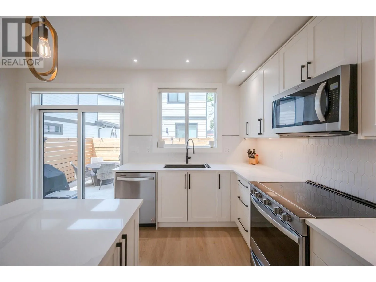 569 Forestbrook Drive Unit# 101