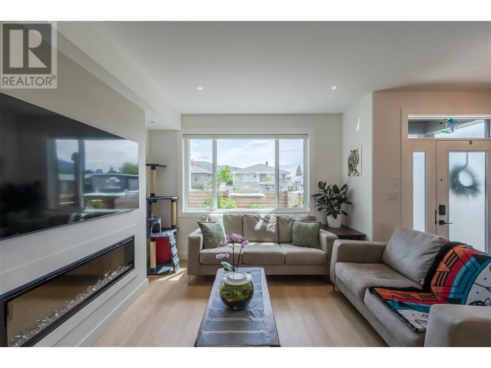 569 Forestbrook Drive Unit# 101