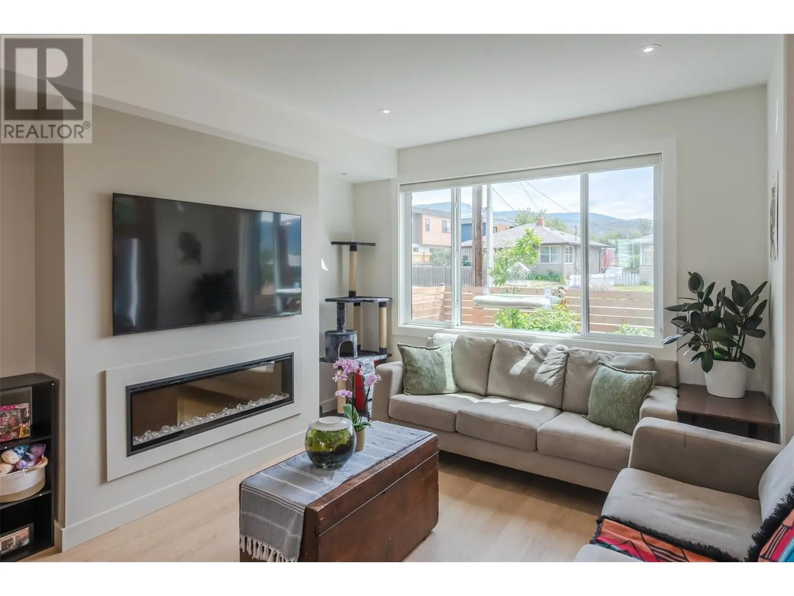 569 Forestbrook Drive Unit# 101