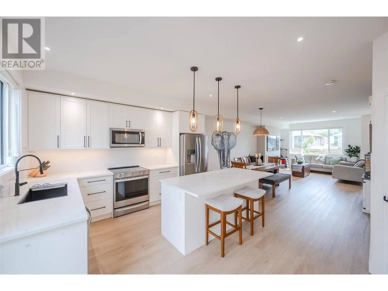 569 Forestbrook Drive Unit# 101