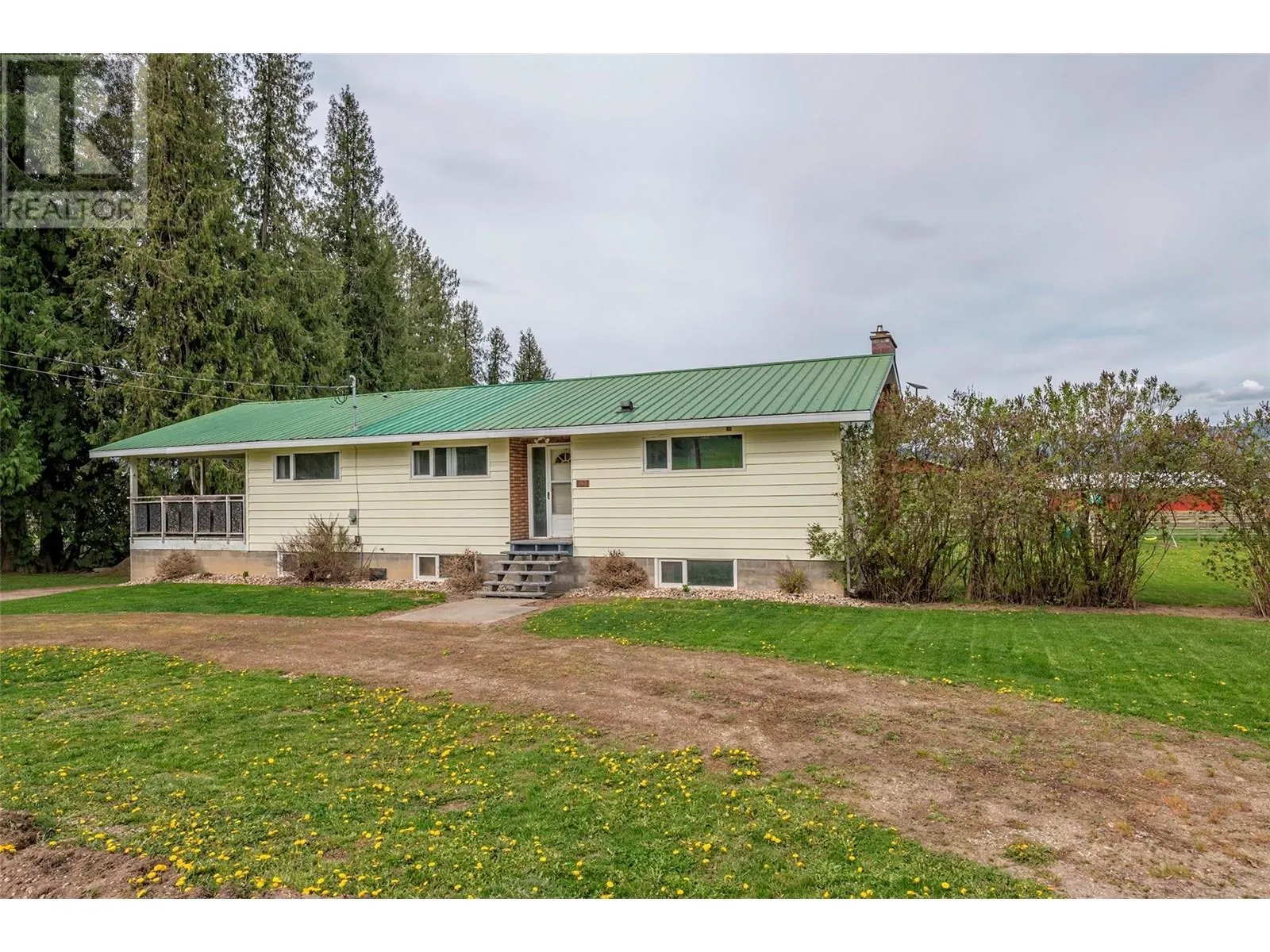 1121 Mountain View Road