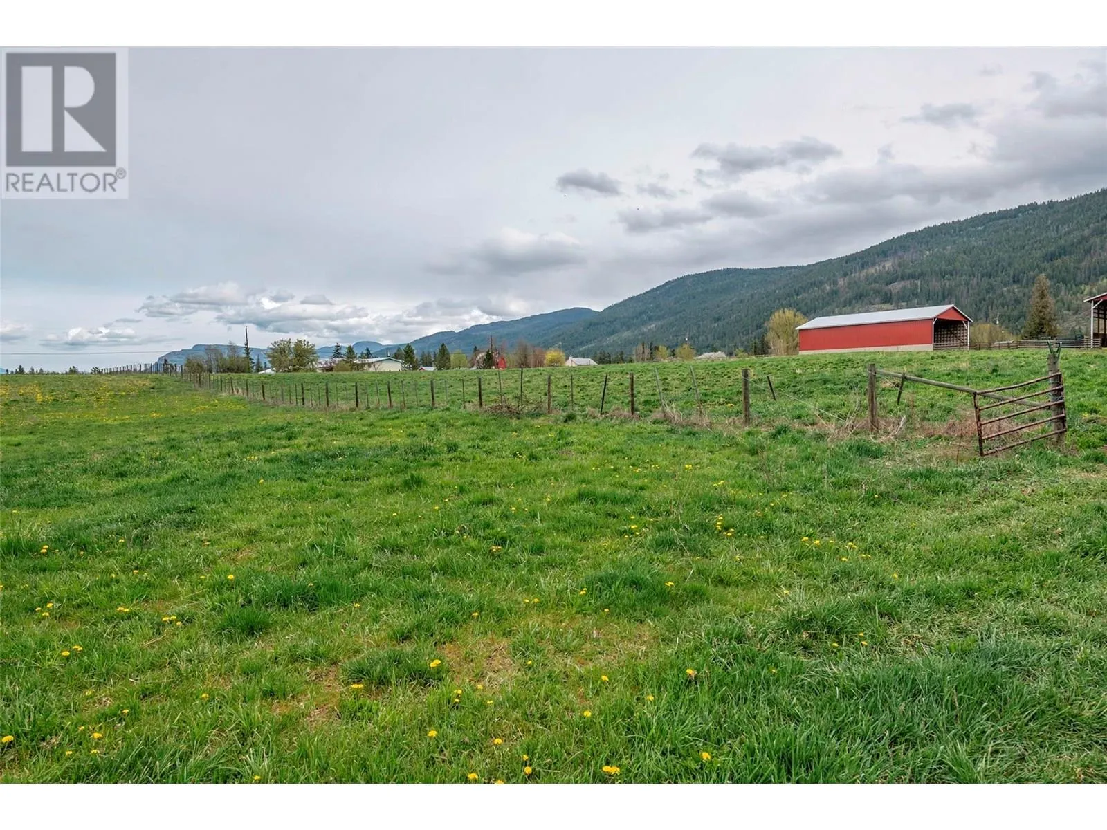 1121 Mountain View Road