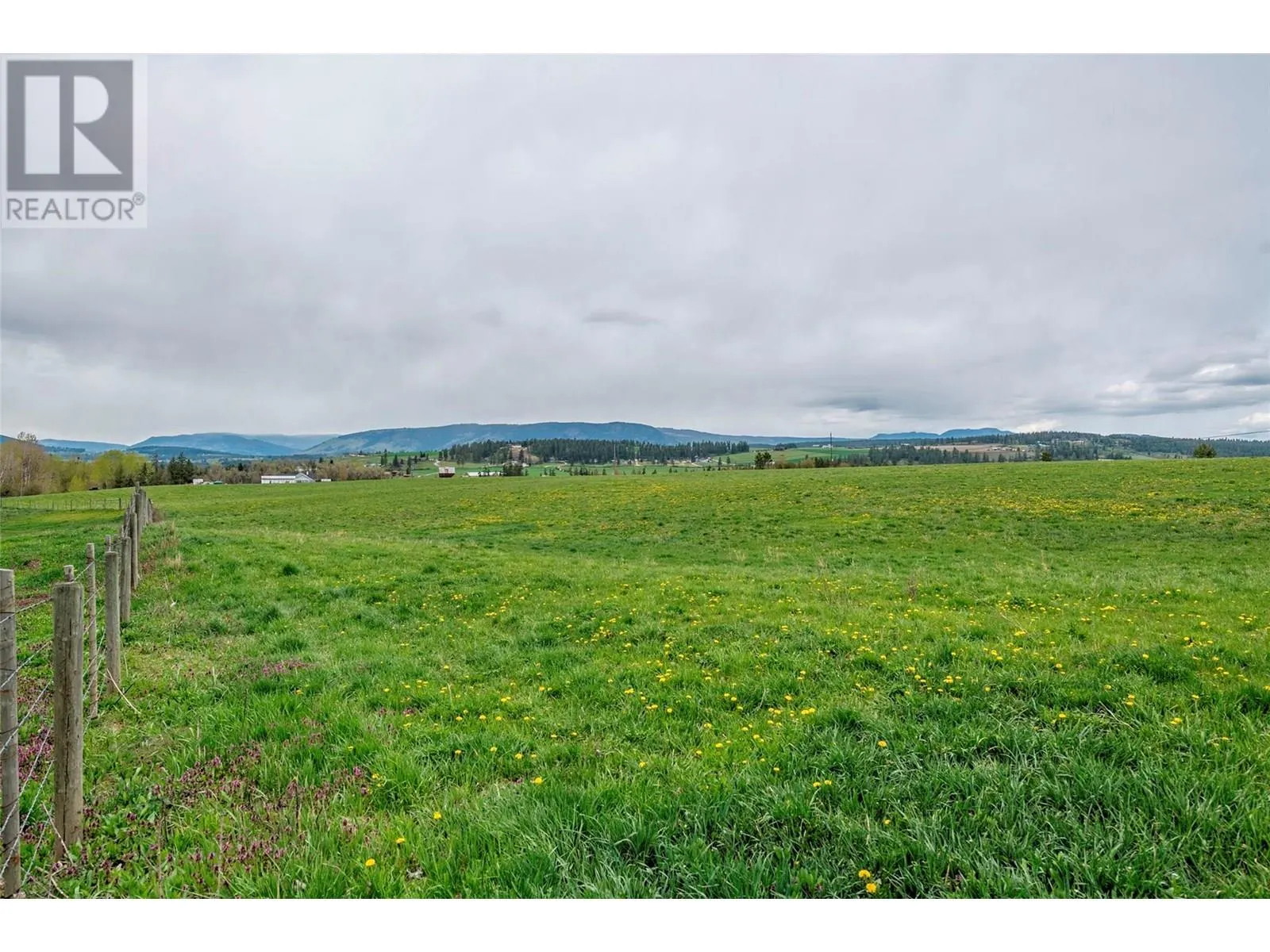 1121 Mountain View Road