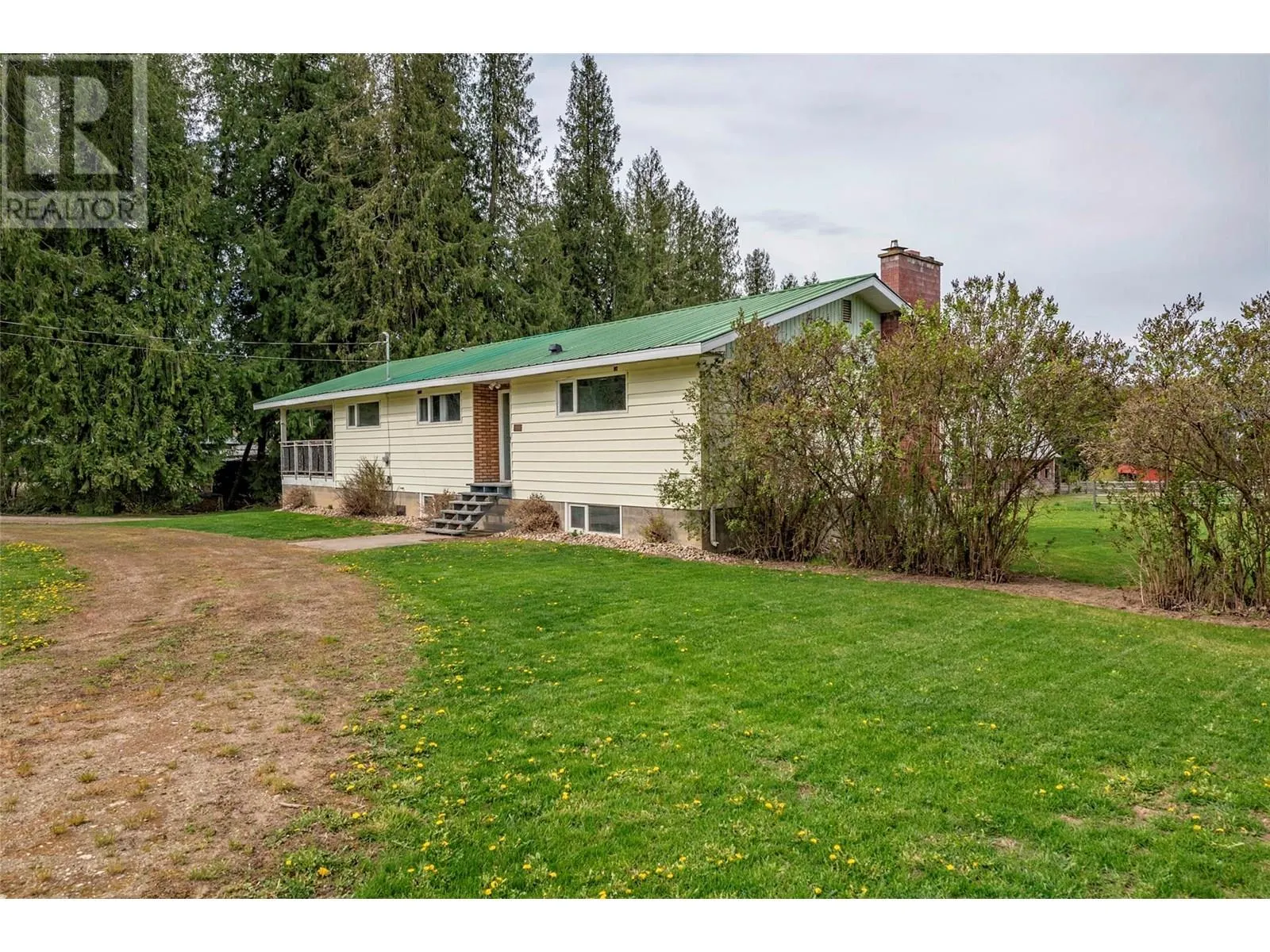 1121 Mountain View Road