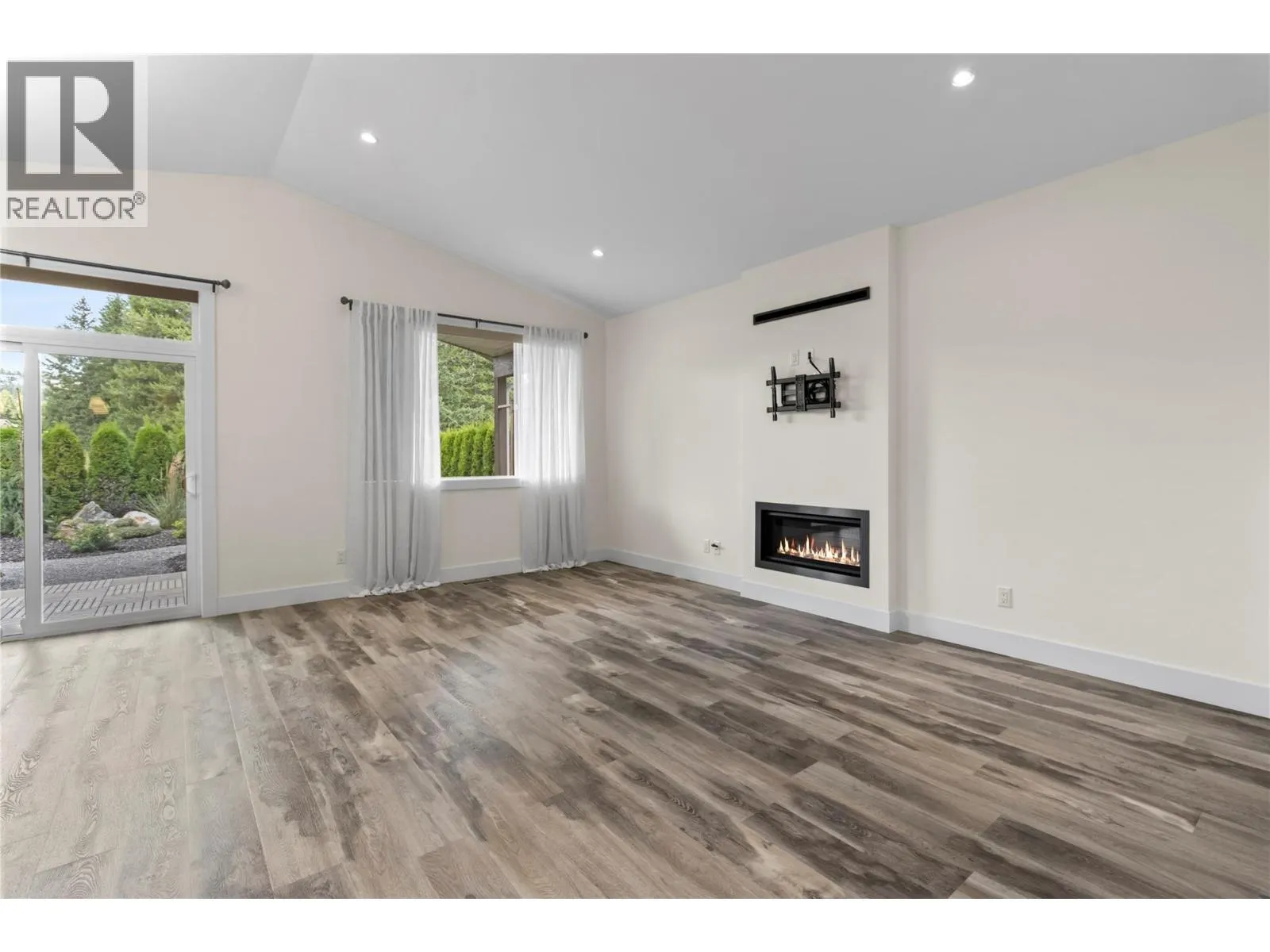 2715 Golf Course Drive Unit# 28