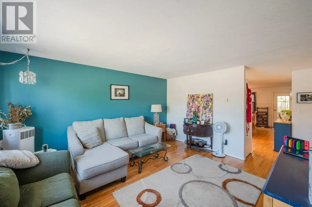 20 CACTUS Crescent
