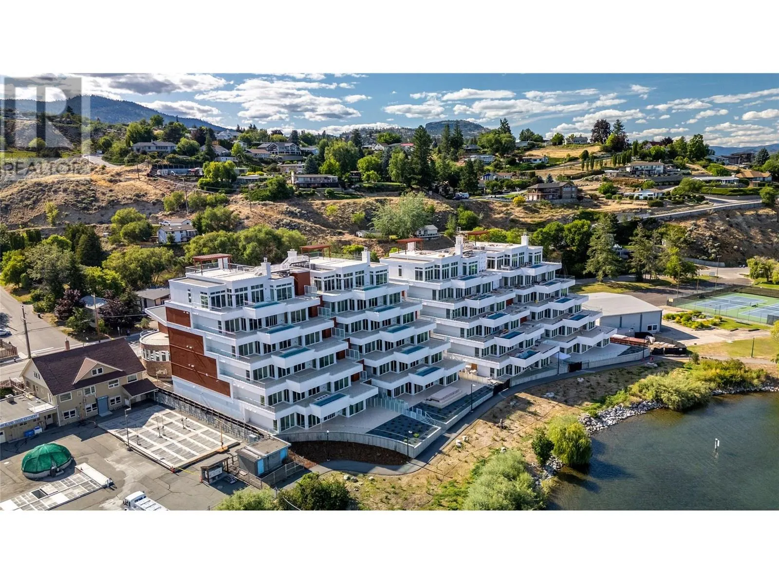 13419 LAKESHORE Drive S Unit# 602