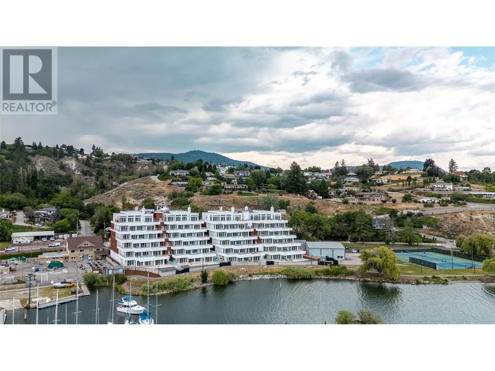 13419 LAKESHORE Drive S Unit# 602