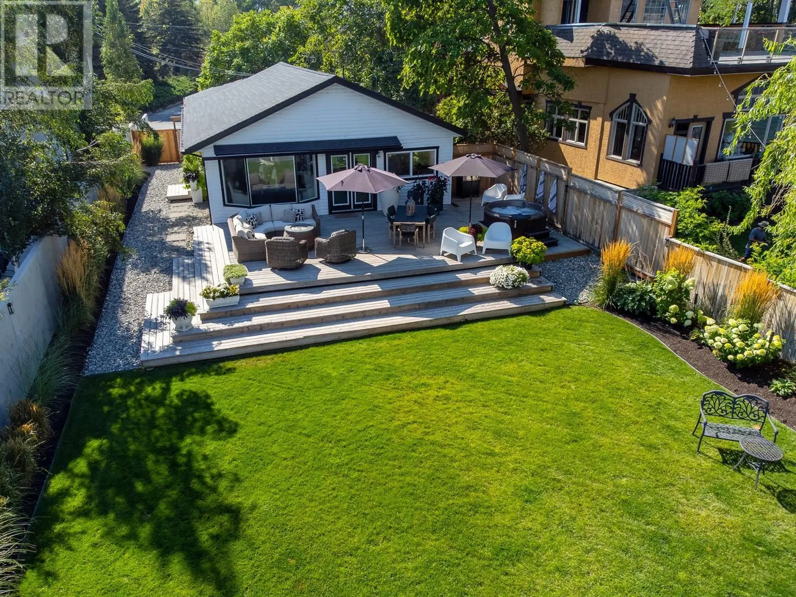832 Manhattan Drive