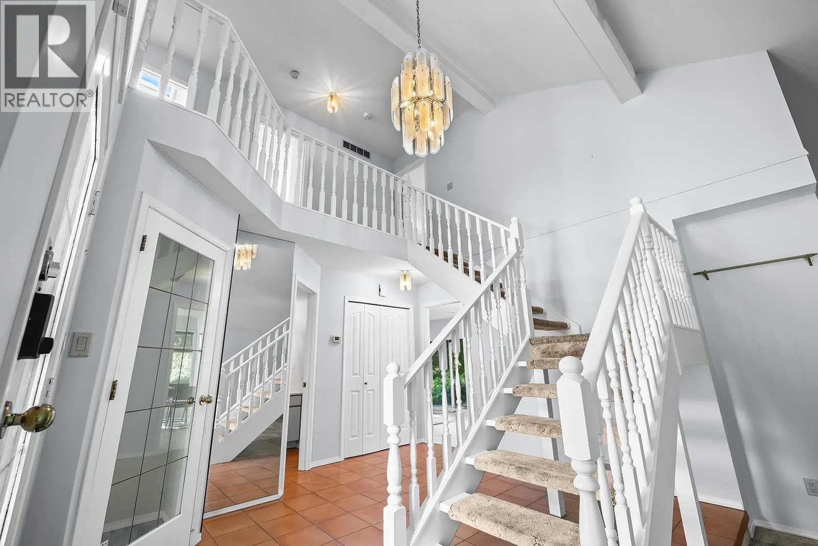 2595 MAQUINNA Road