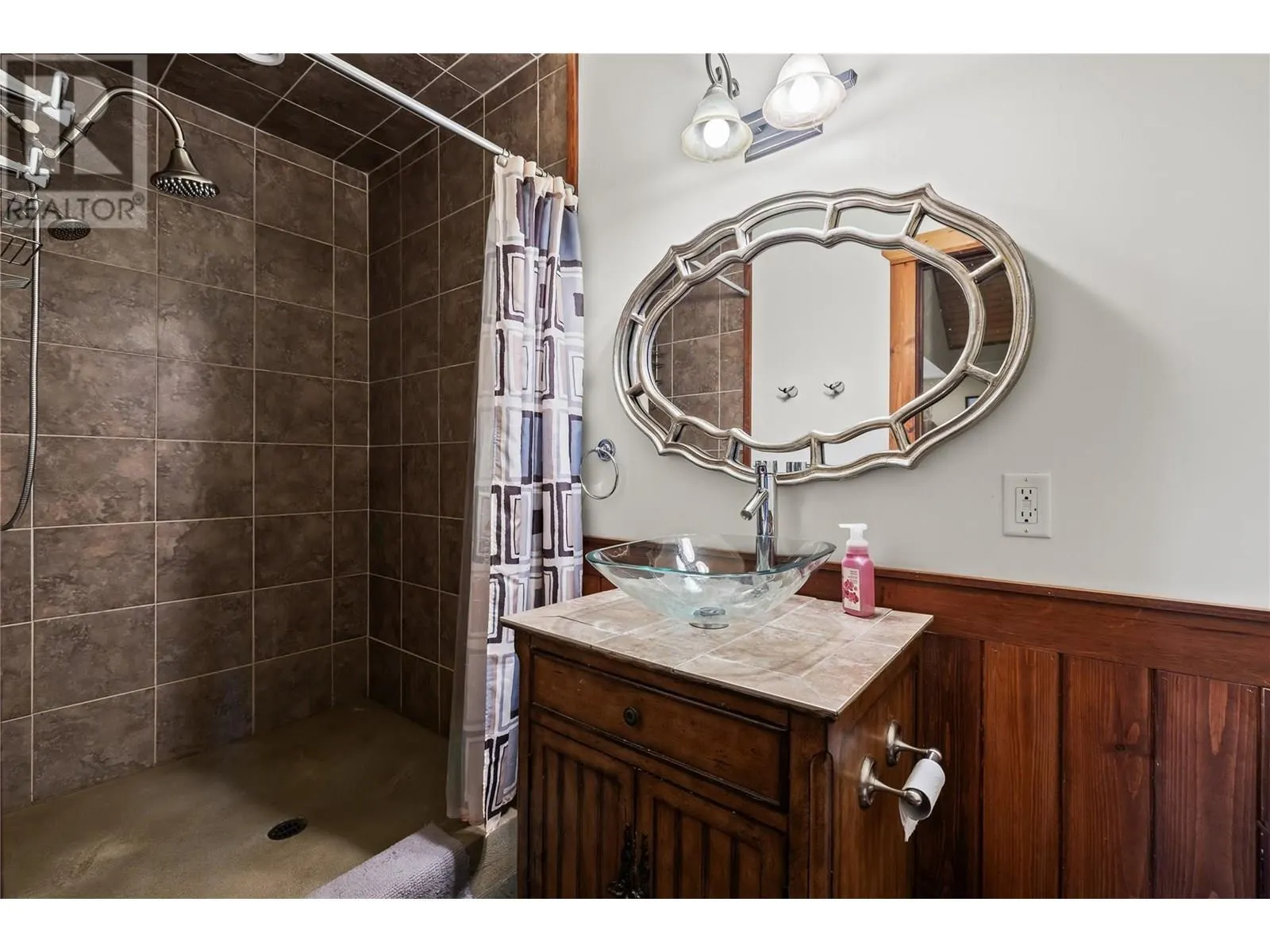 7360 Porcupine Road Unit# 7