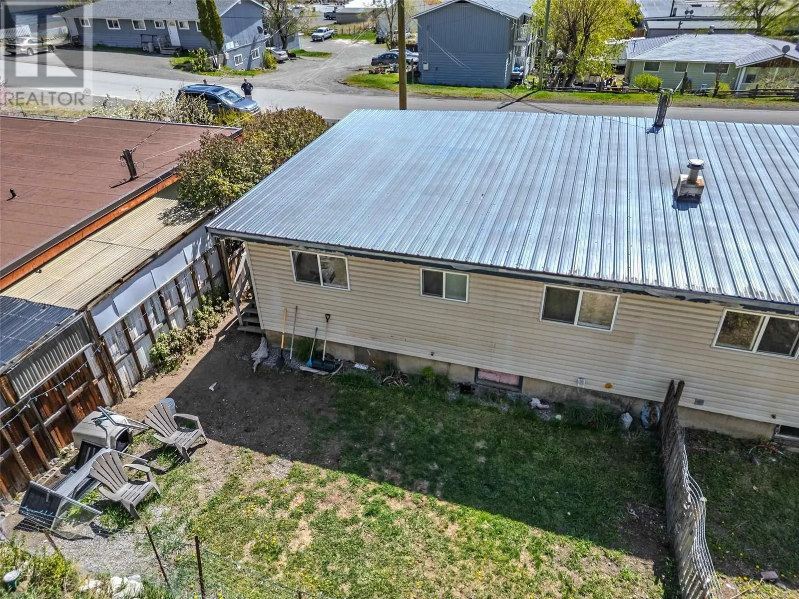 1504 Carson Road