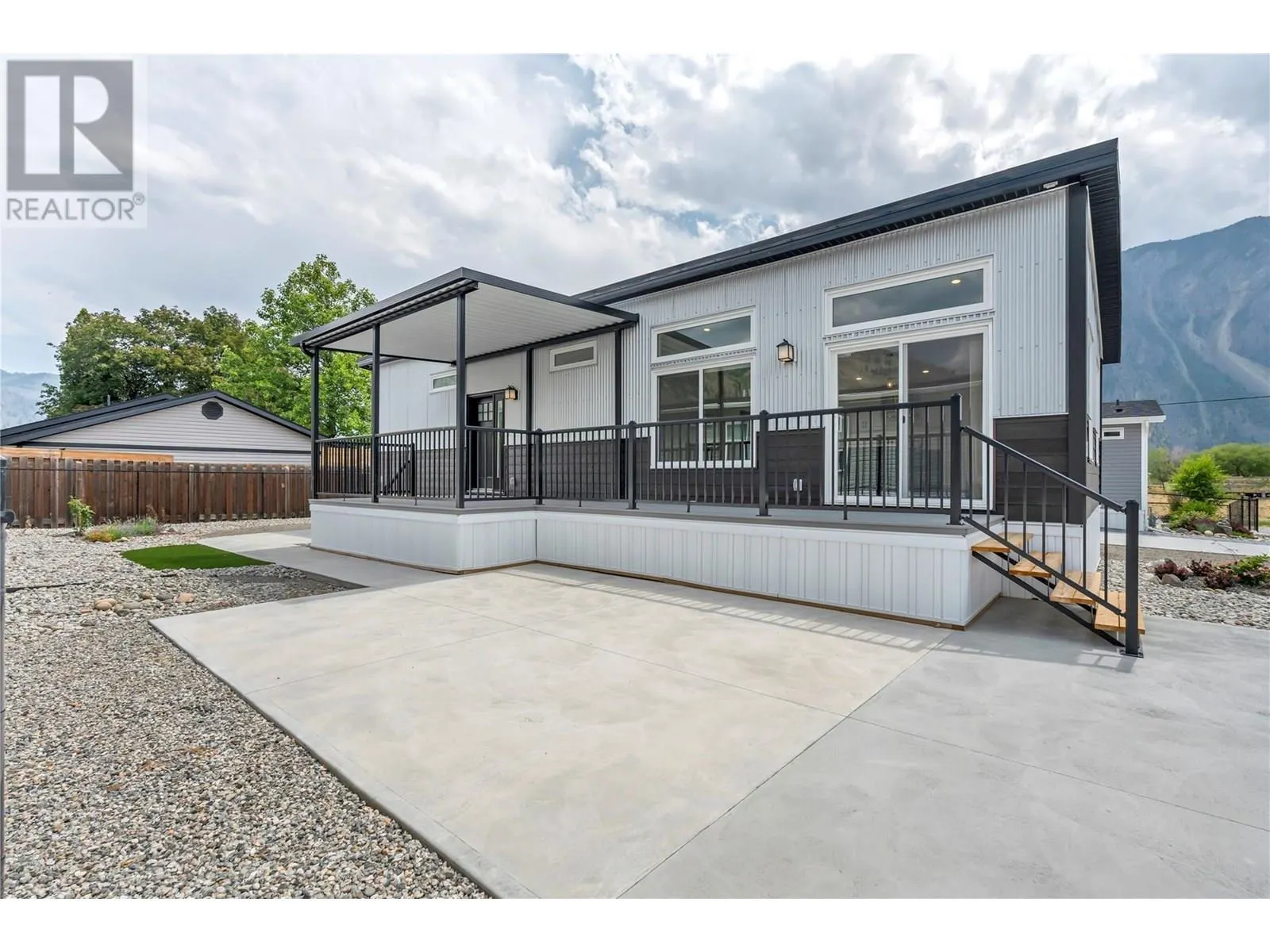 1118 Middle Bench Road Unit# 10