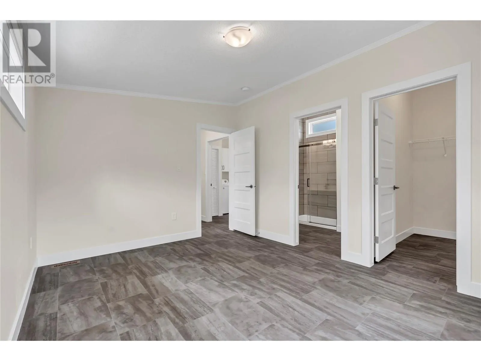 1118 Middle Bench Road Unit# 10