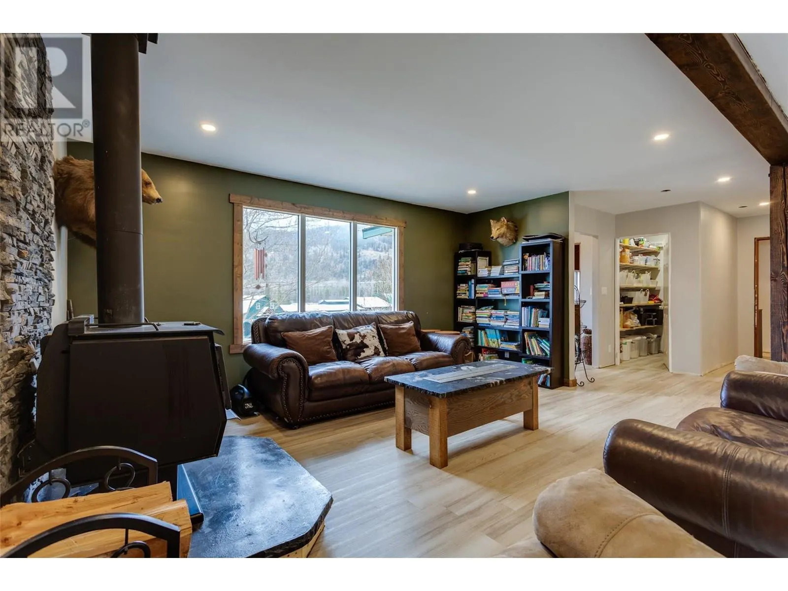 1538 Highway 6