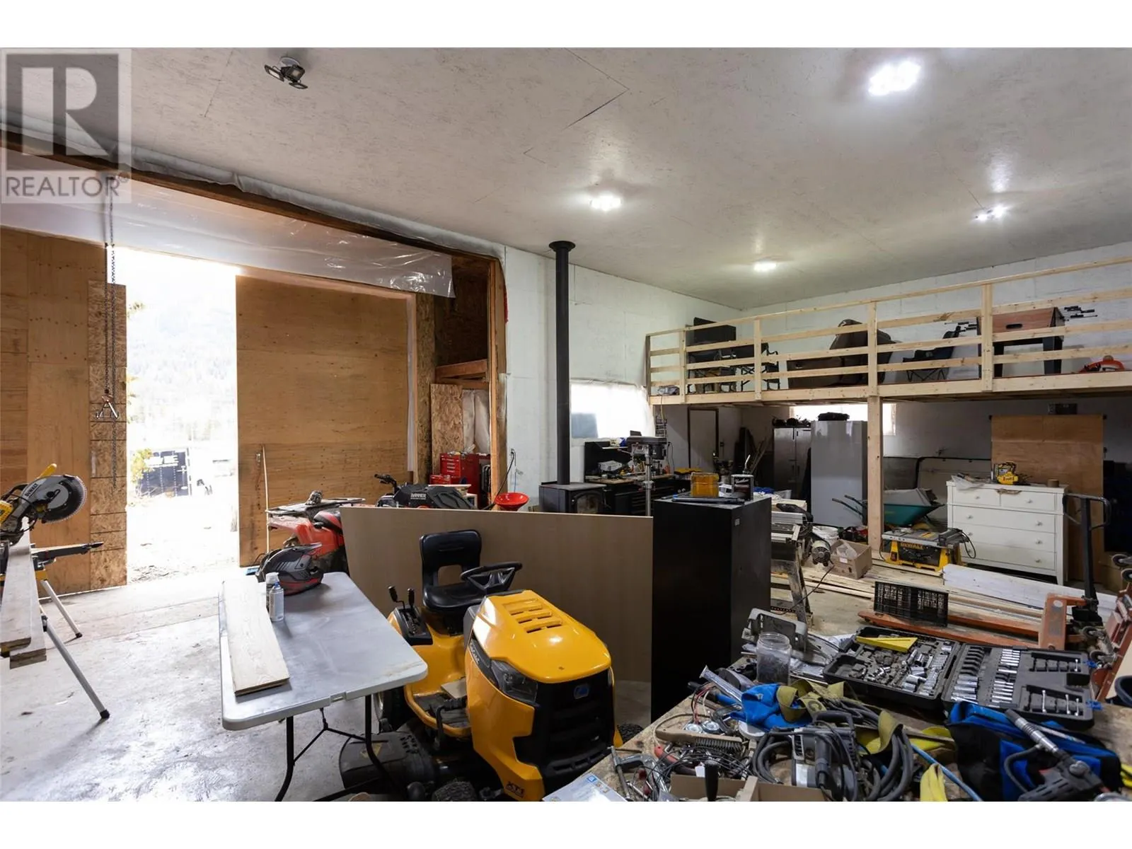 1538 Highway 6