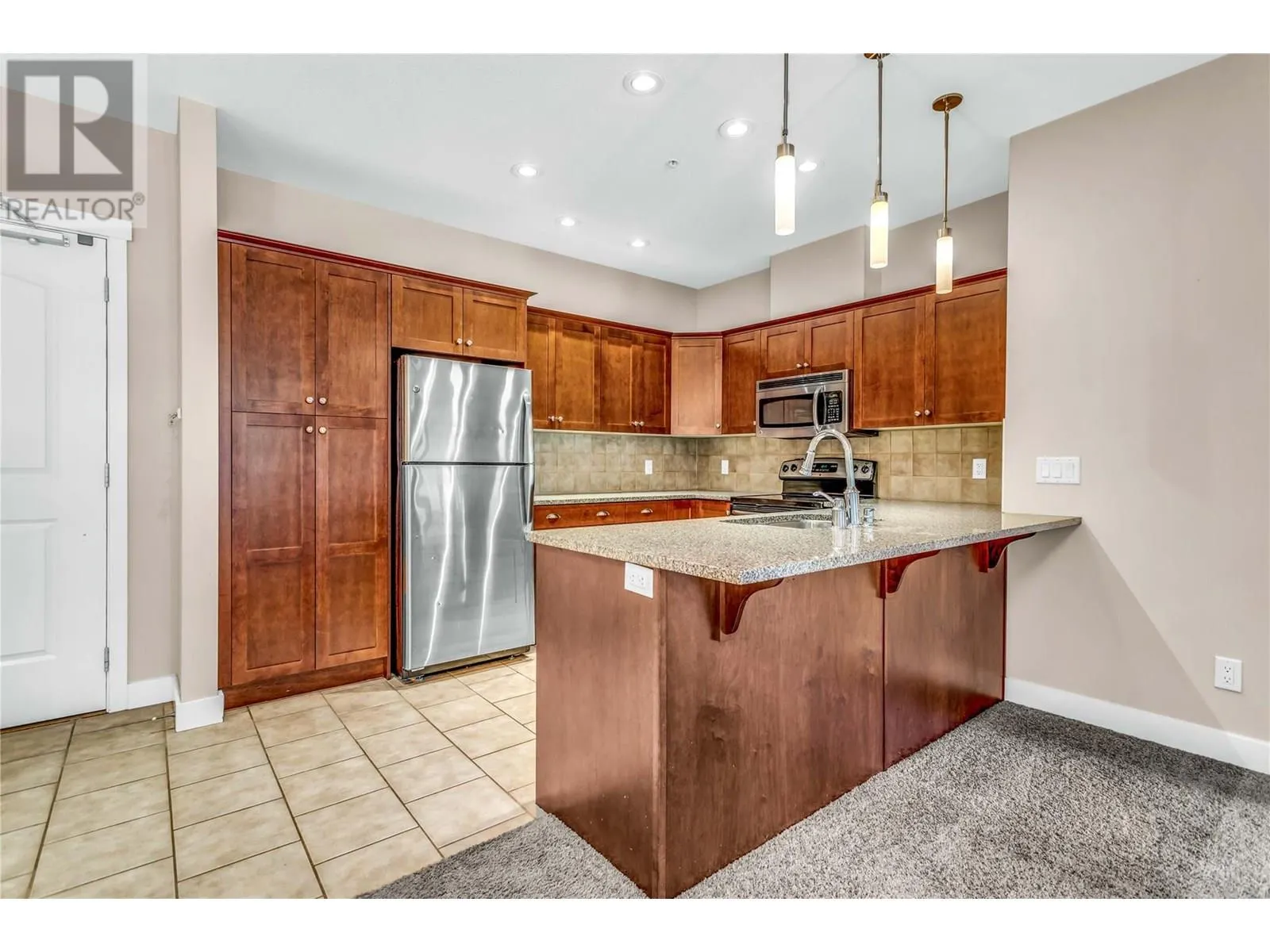 1990 Upper Sundance Drive Unit# 3215