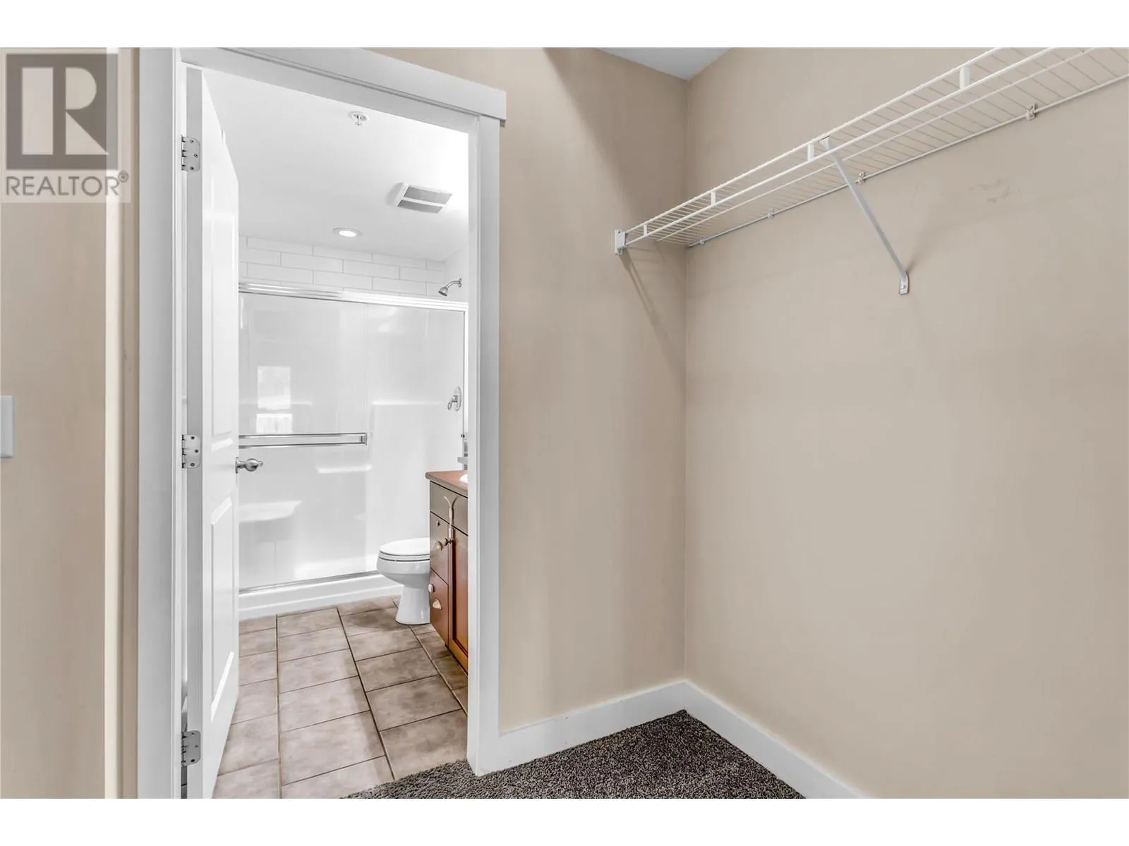 1990 Upper Sundance Drive Unit# 3215
