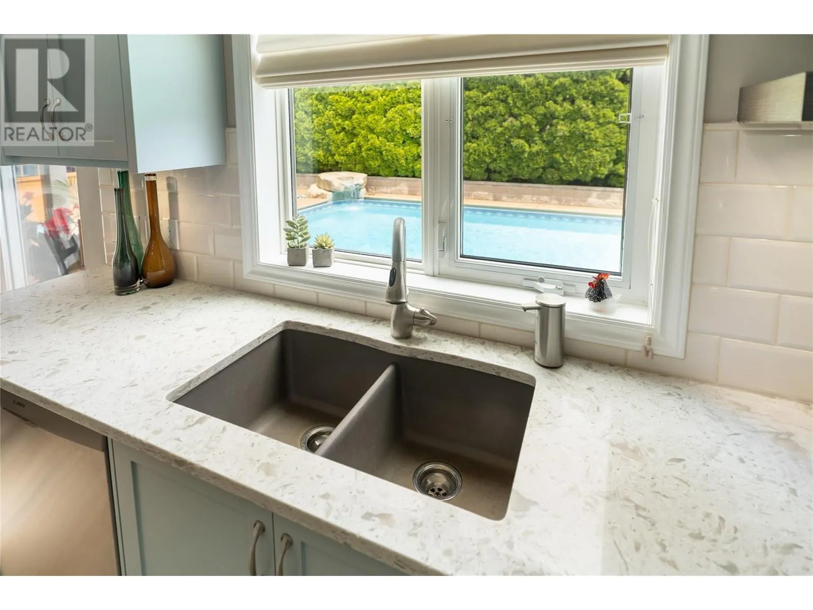 3553 INVERMERE Court