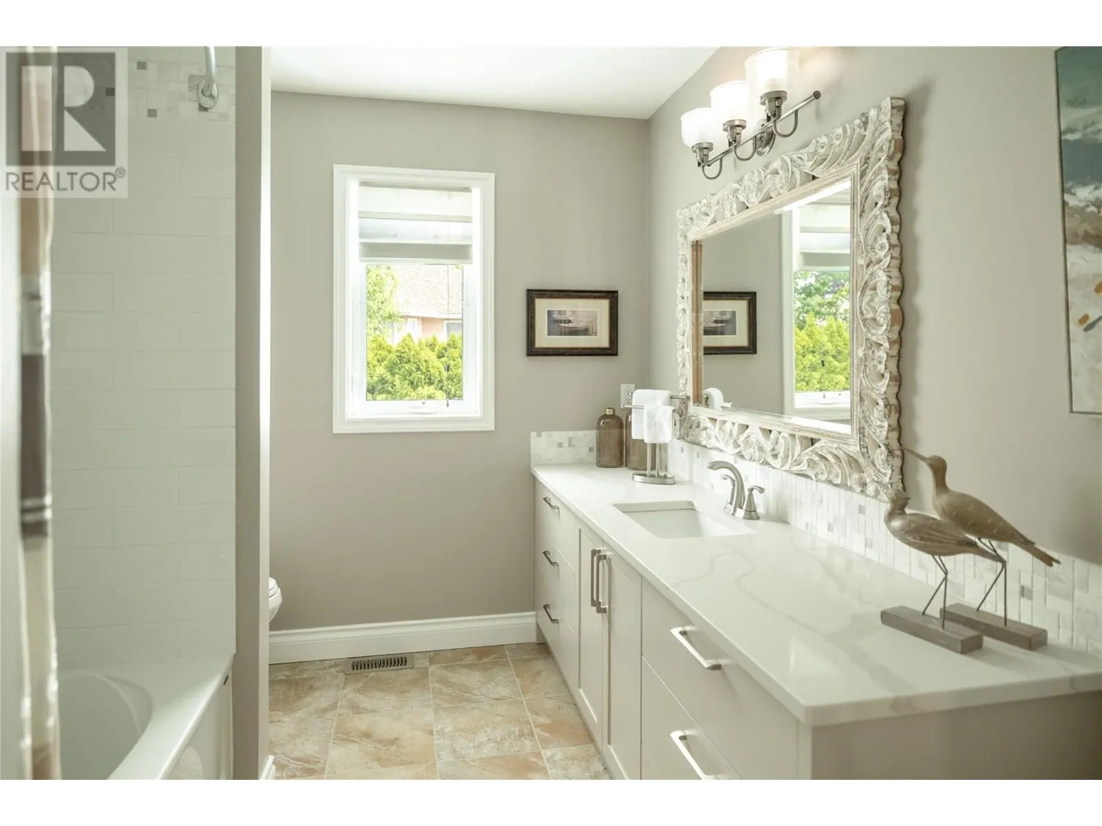 3553 INVERMERE Court