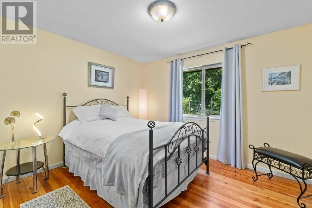 627 Grandview Bench Road SE