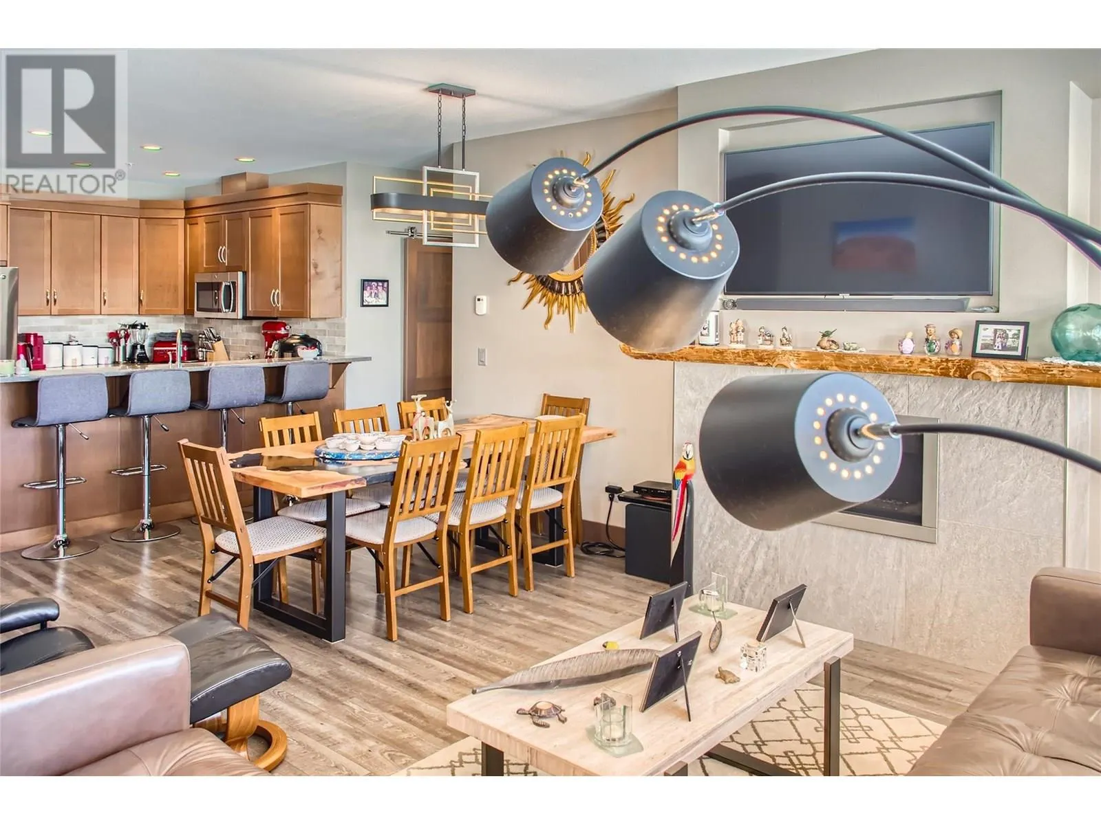5300 Big White Road Unit# 203B