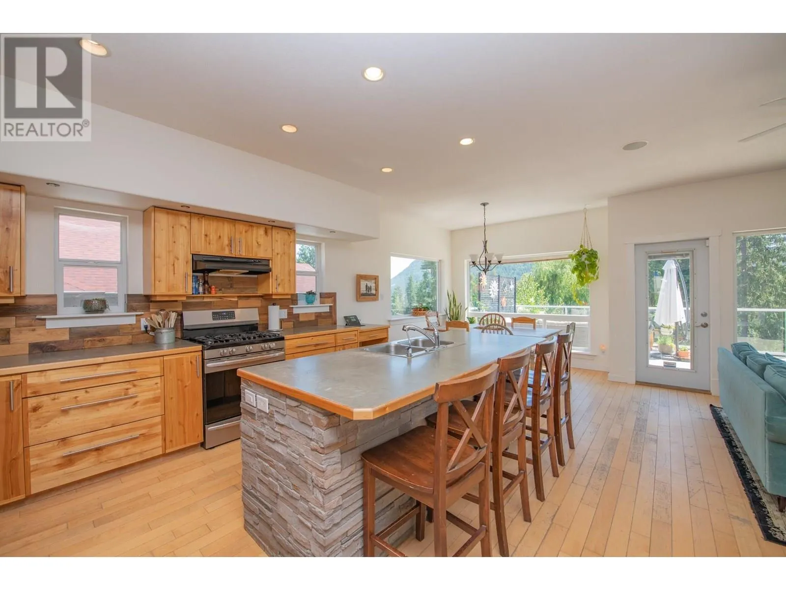 2567 Cedar Ridge Court