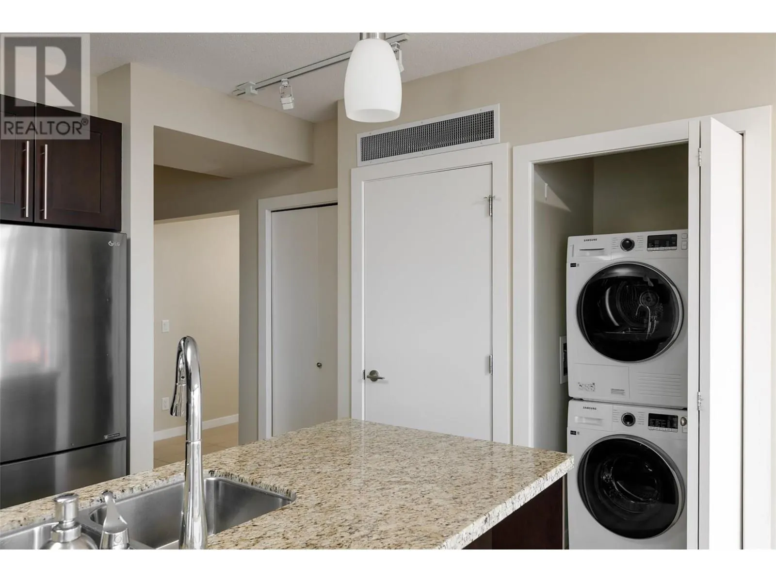 1075 Sunset Drive Unit# 1207