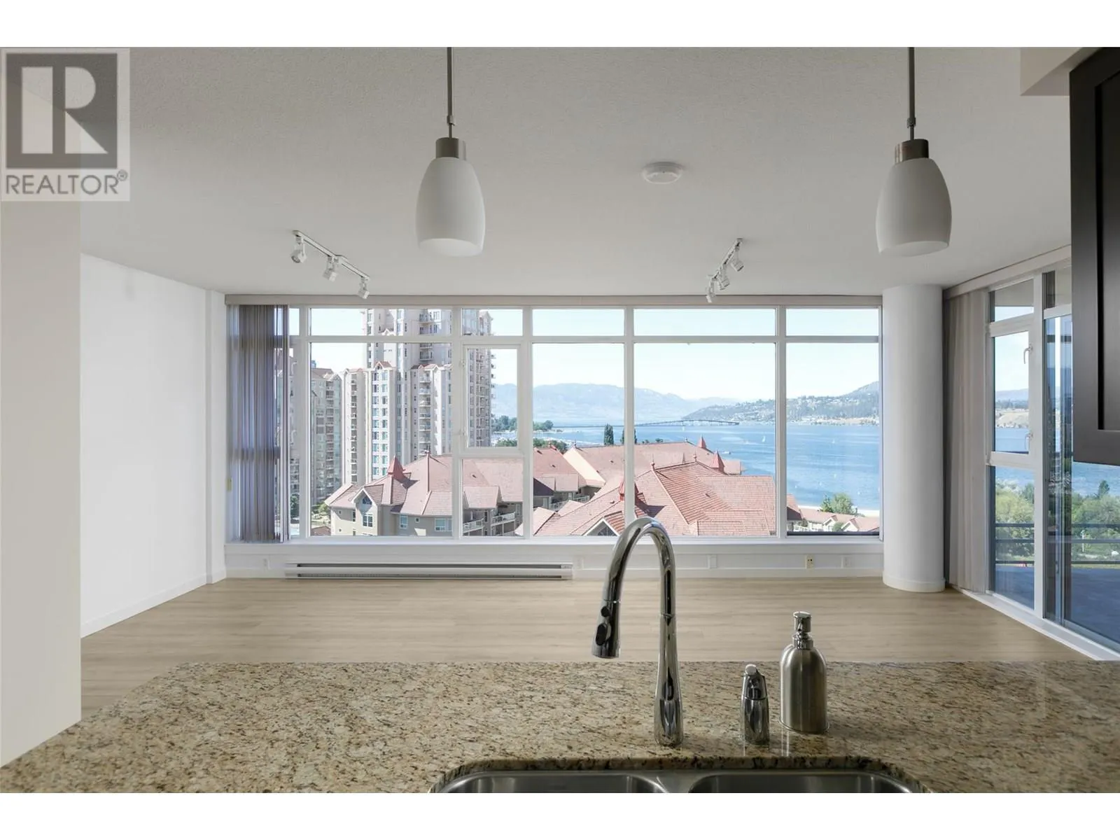 1075 Sunset Drive Unit# 1207