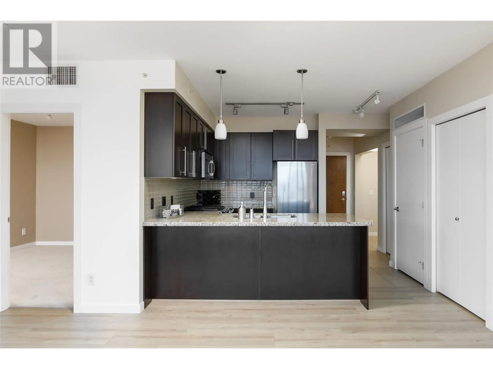 1075 Sunset Drive Unit# 1207