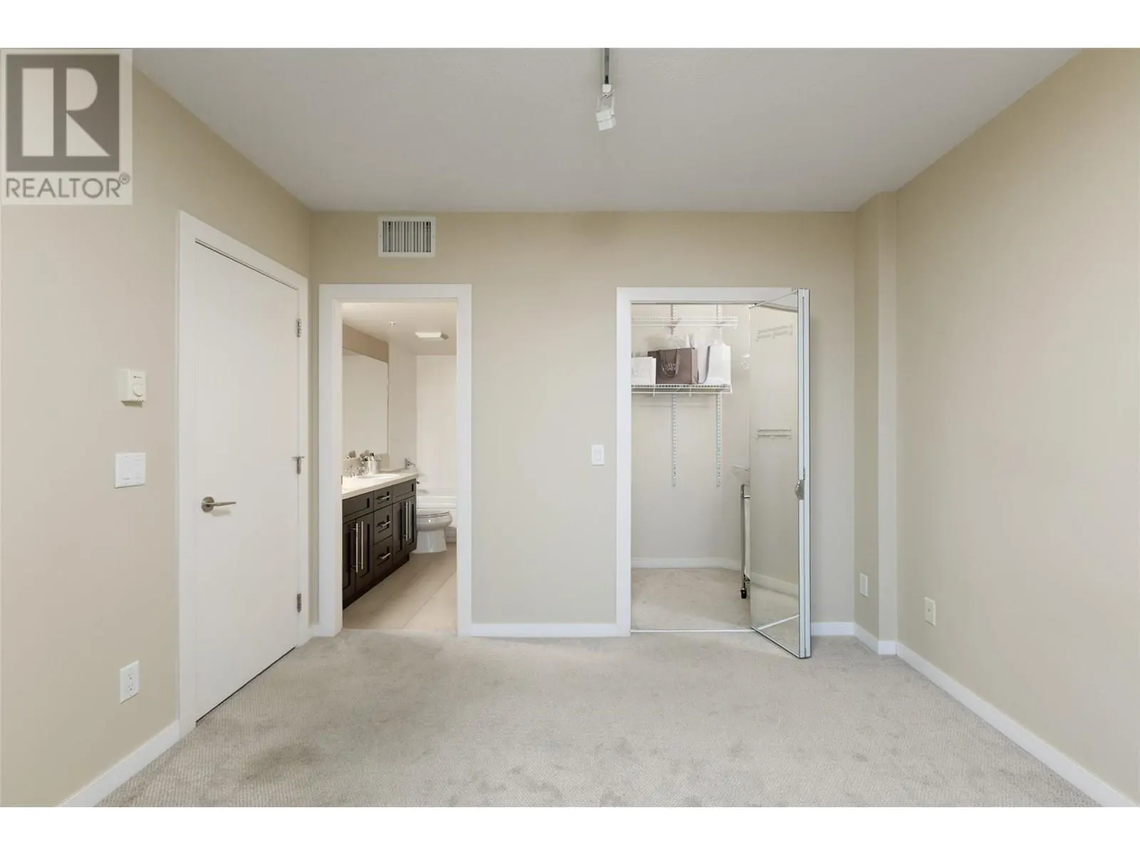 1075 Sunset Drive Unit# 1207