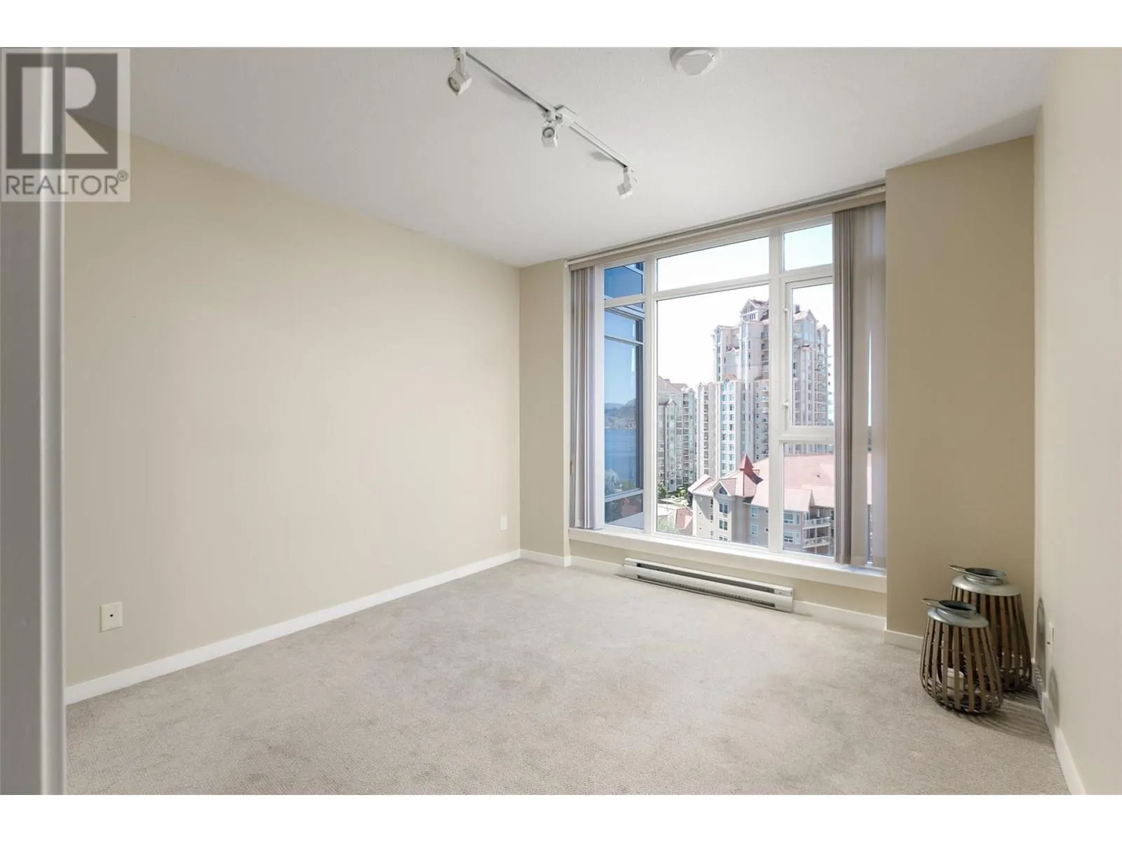1075 Sunset Drive Unit# 1207
