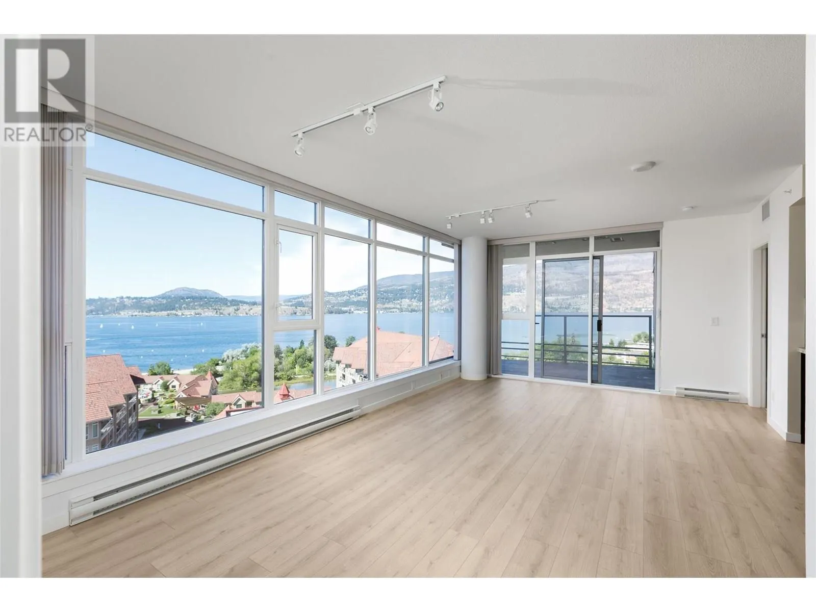 1075 Sunset Drive Unit# 1207