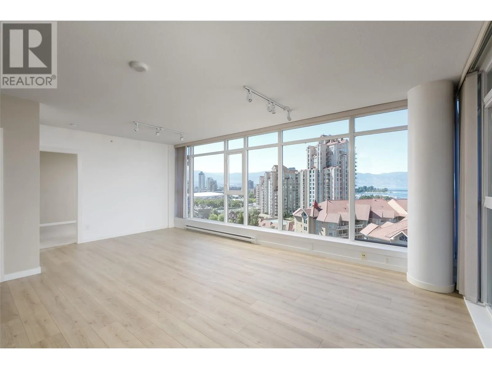 1075 Sunset Drive Unit# 1207