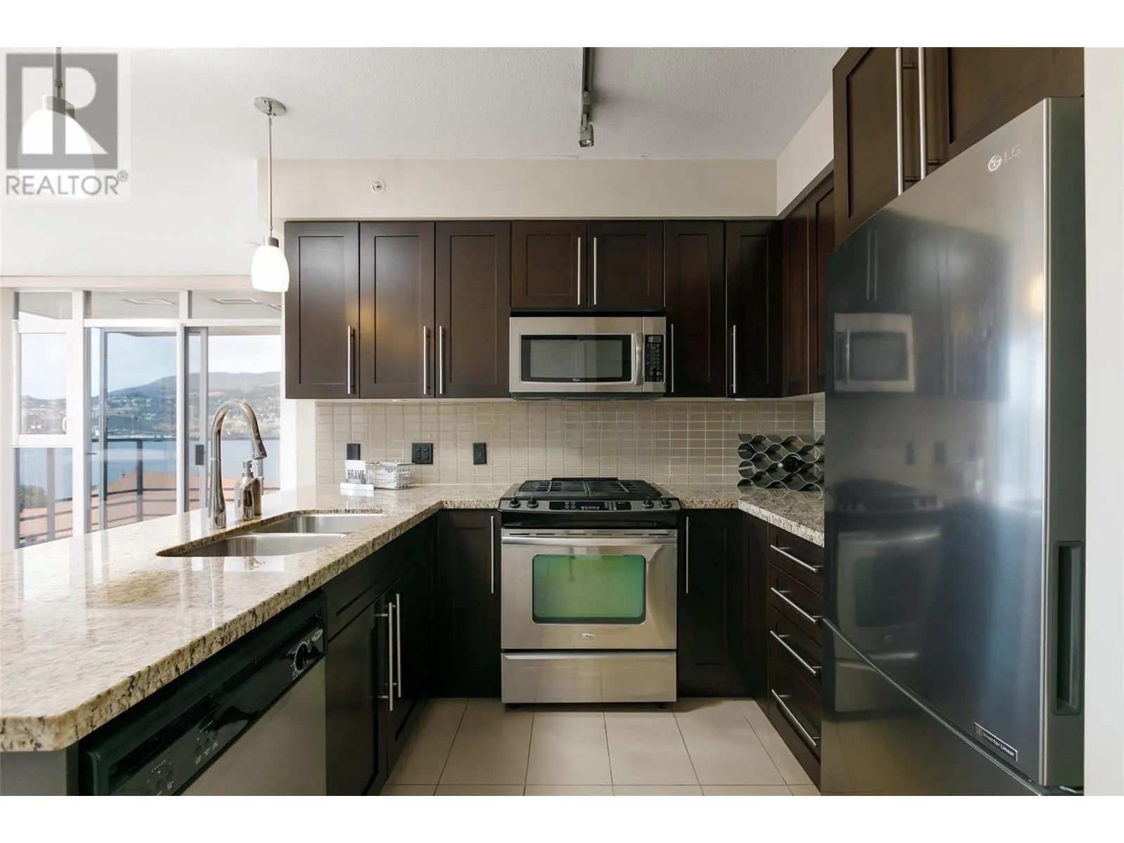 1075 Sunset Drive Unit# 1207