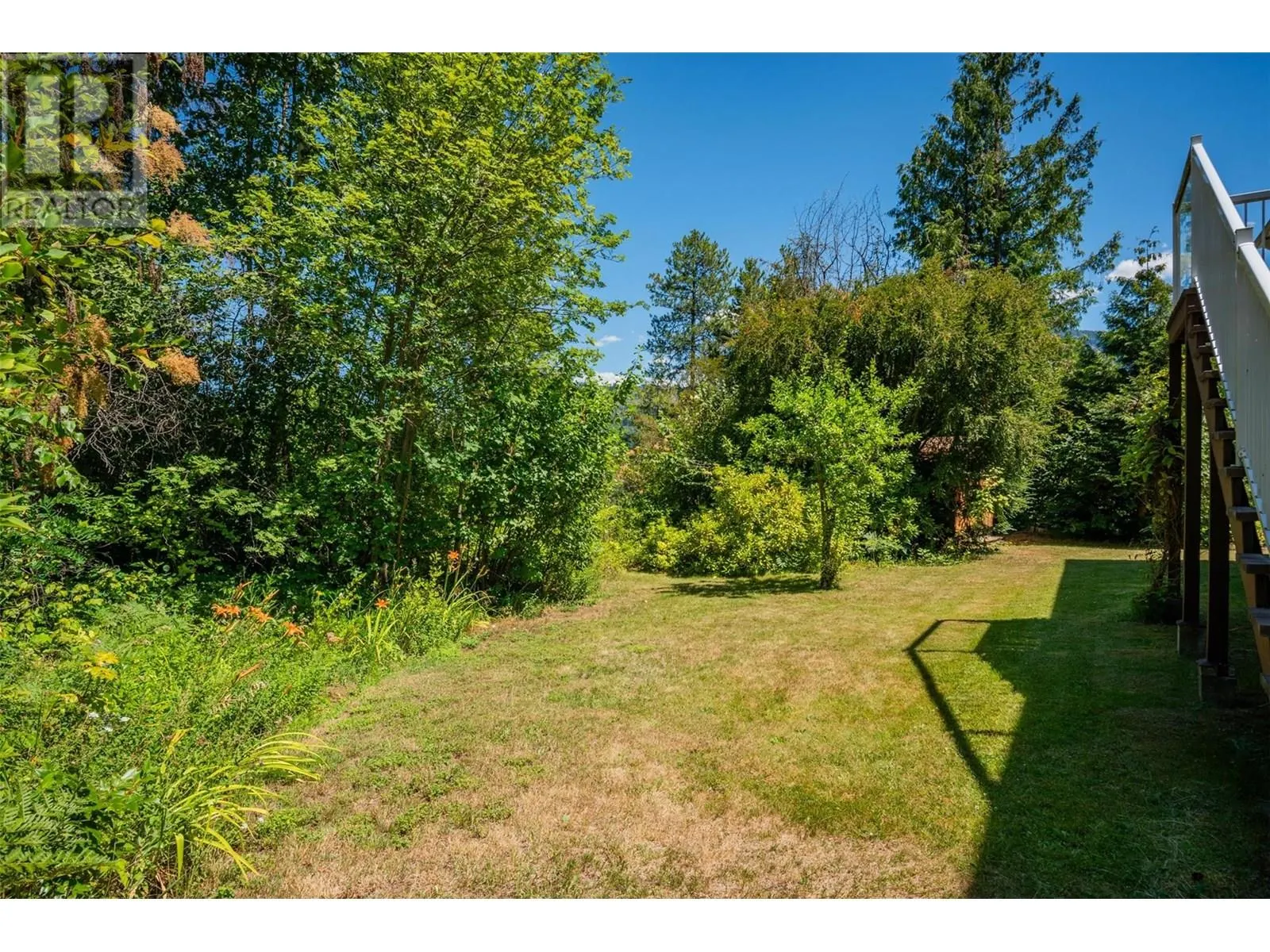 1669 Ridgewood Drive