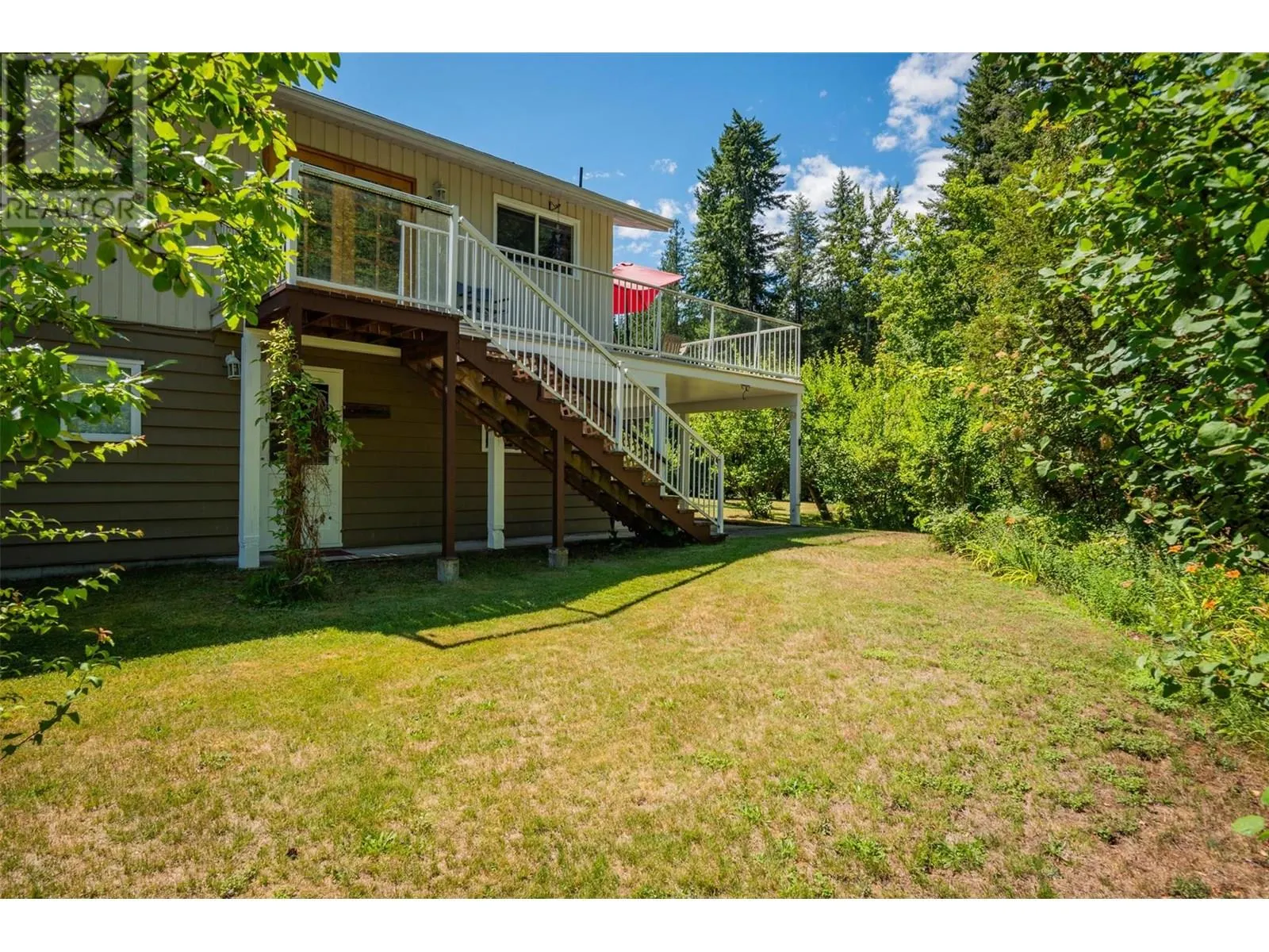 1669 Ridgewood Drive