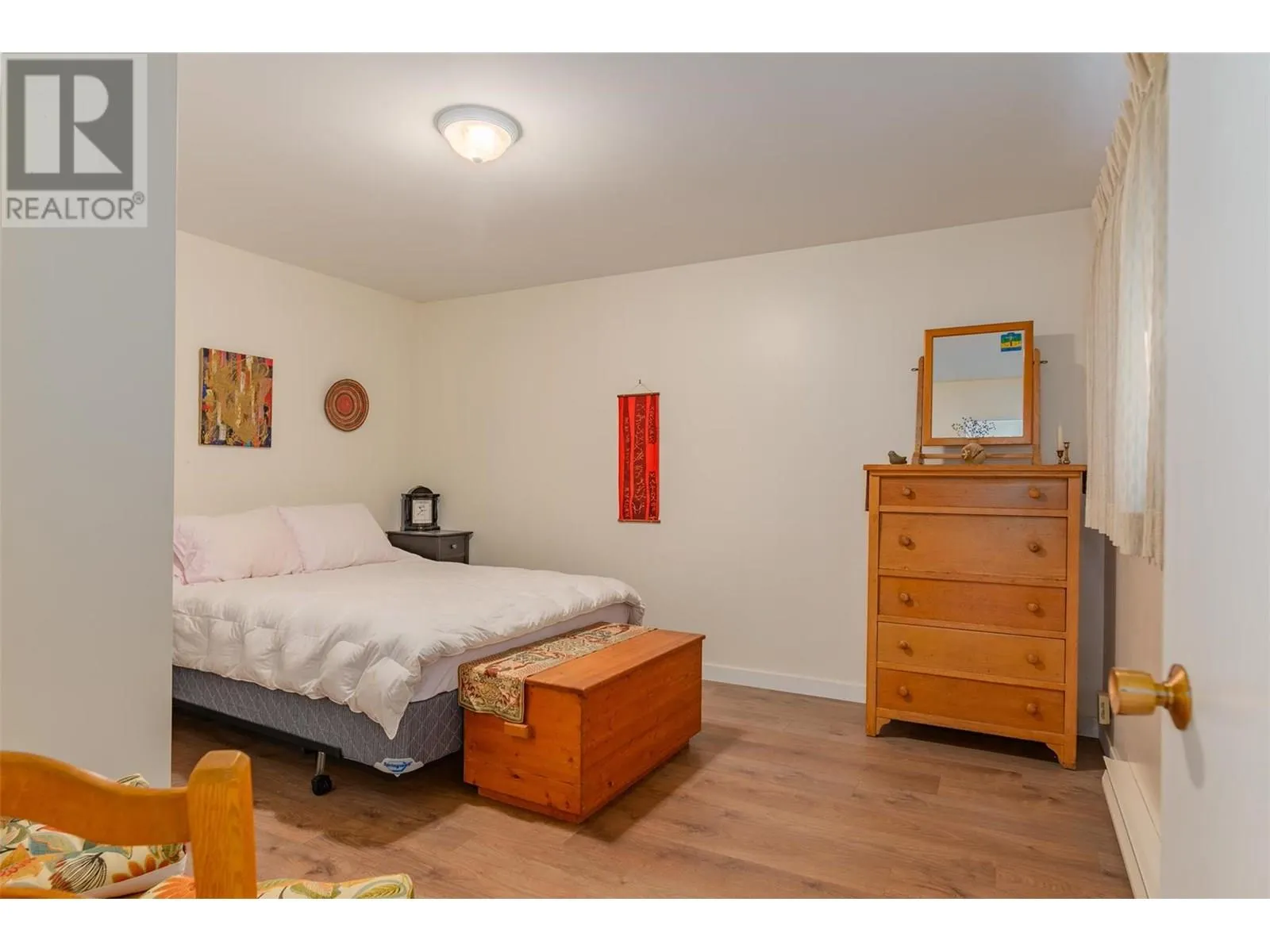 1669 Ridgewood Drive