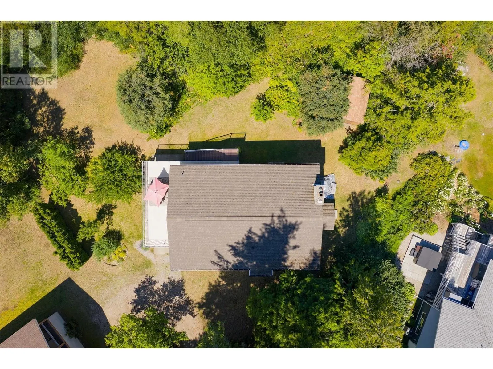 1669 Ridgewood Drive