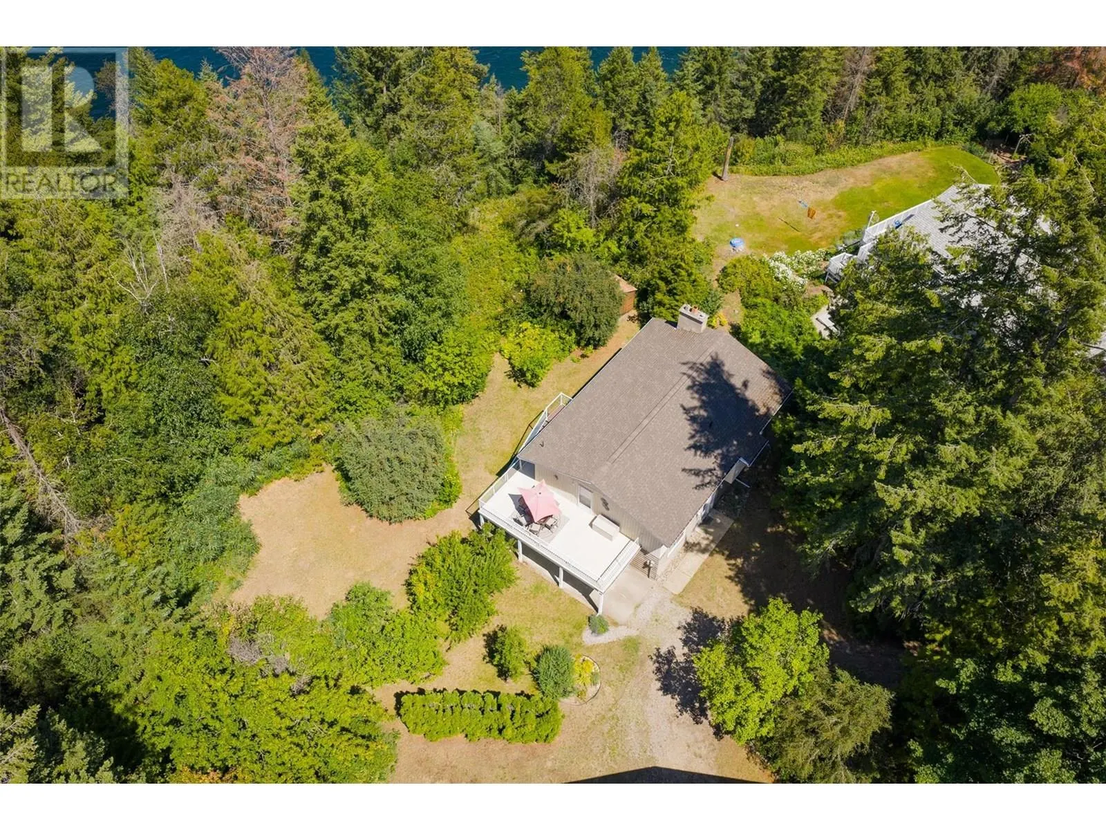 1669 Ridgewood Drive