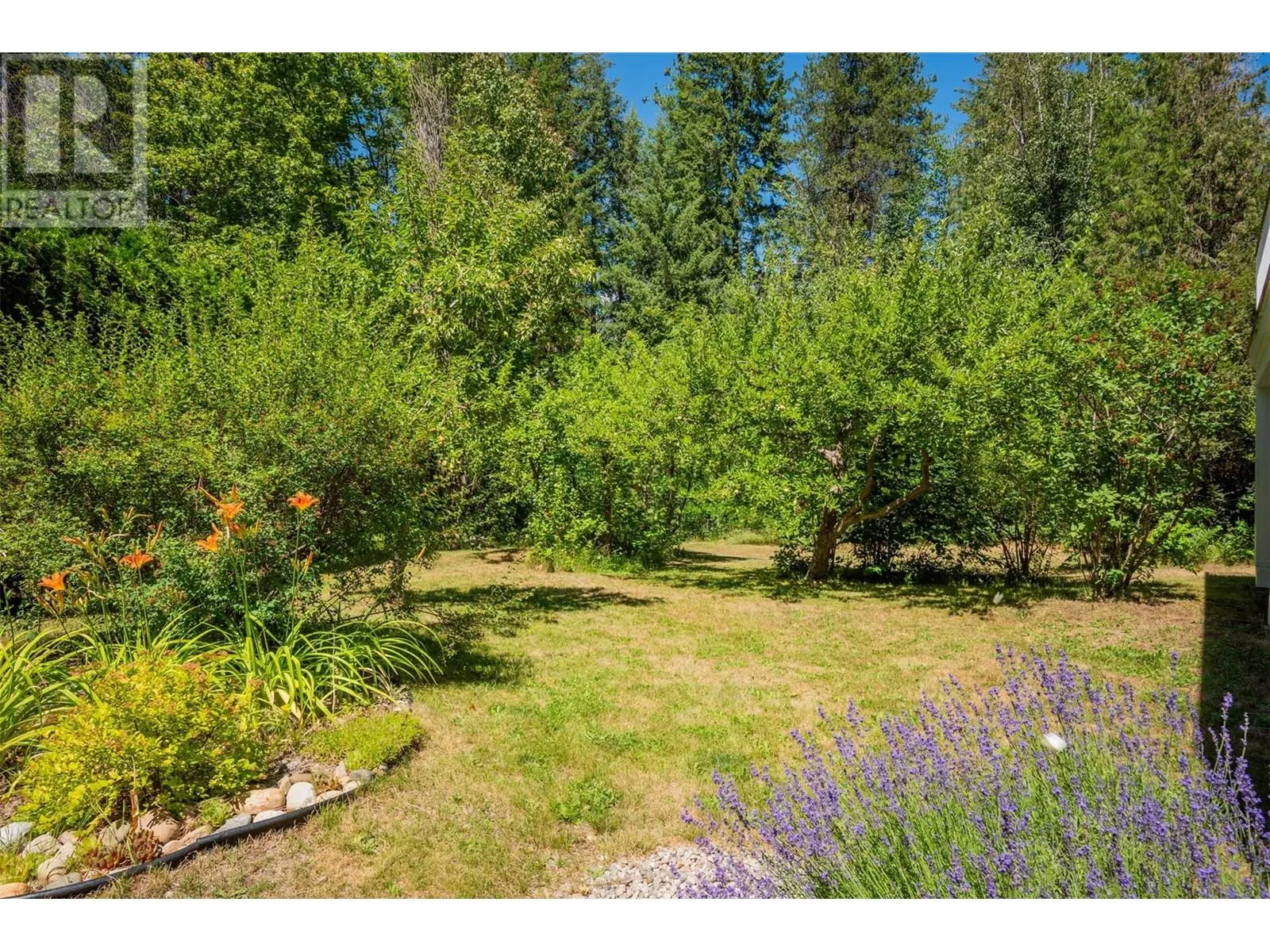 1669 Ridgewood Drive