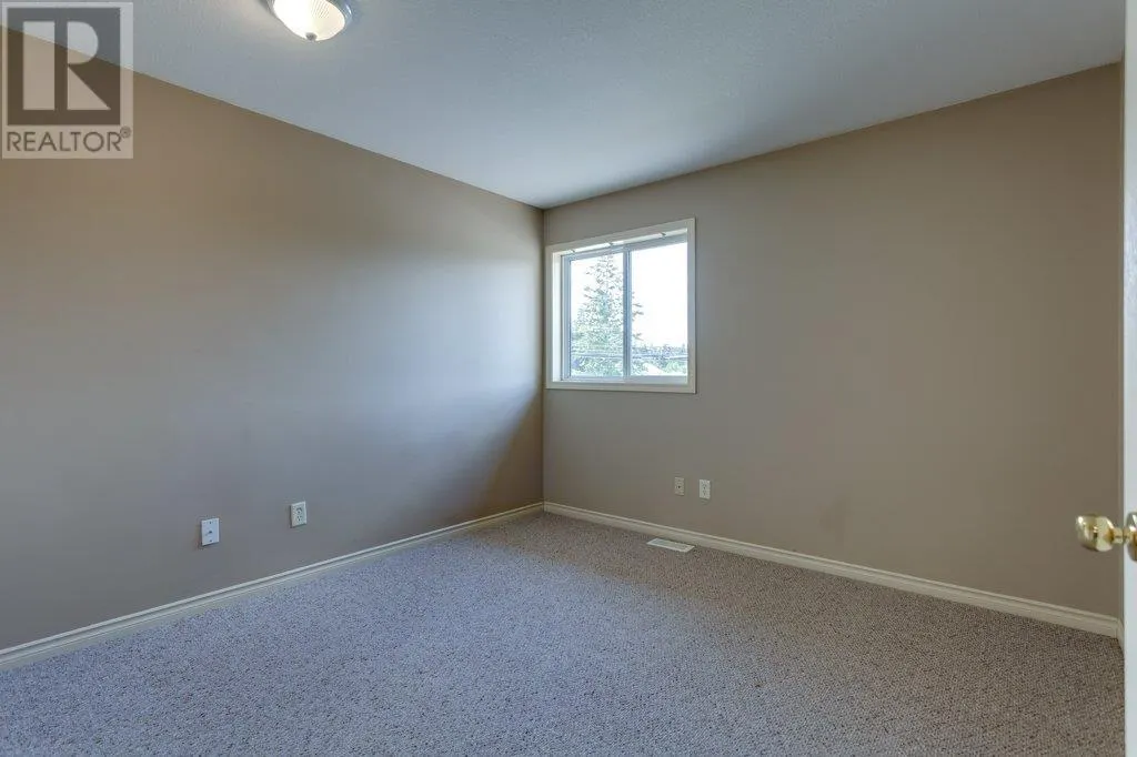 4541 Gordon Drive