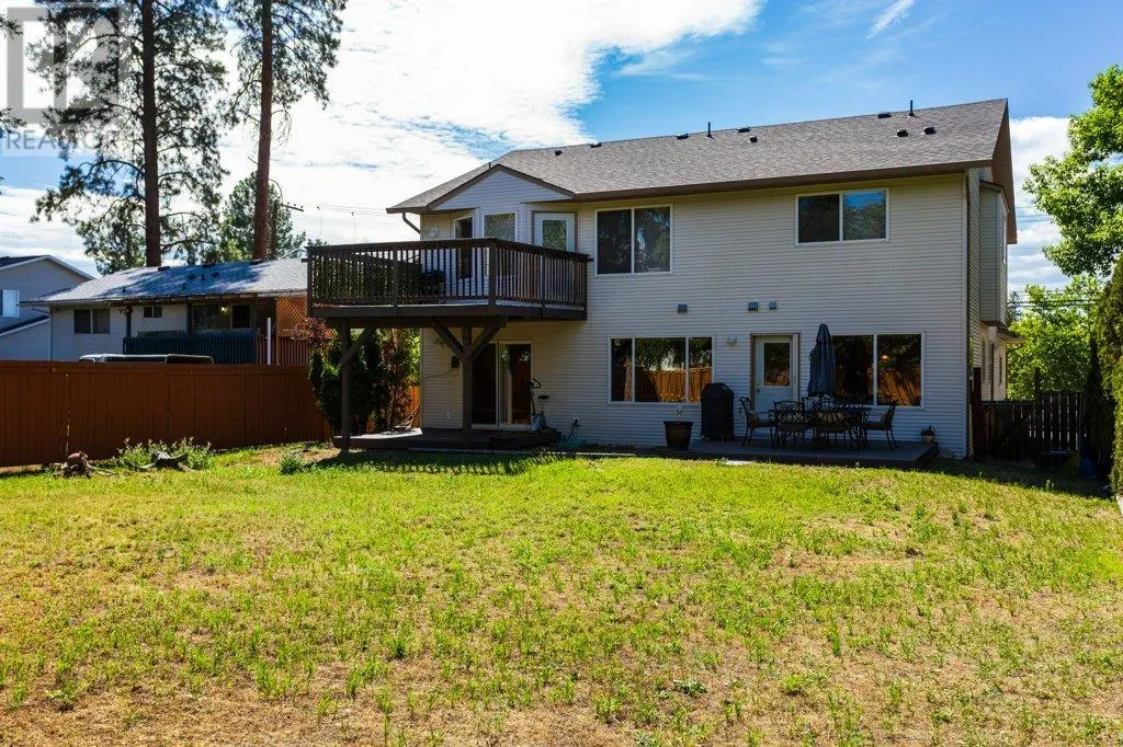 4541 Gordon Drive