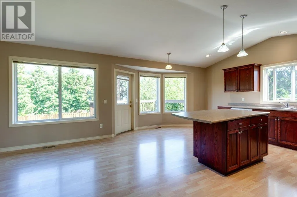 4541 Gordon Drive